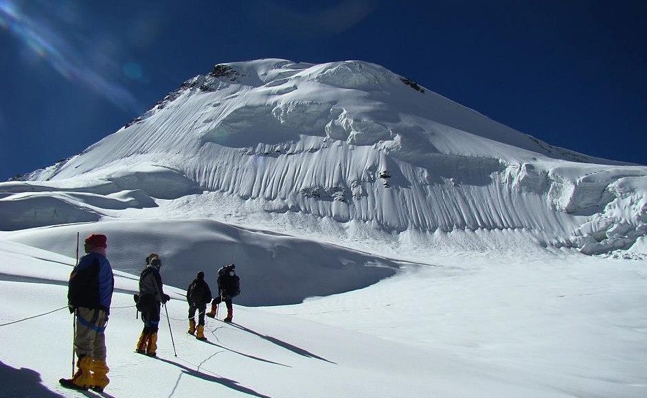 Kalindi Khal Trek