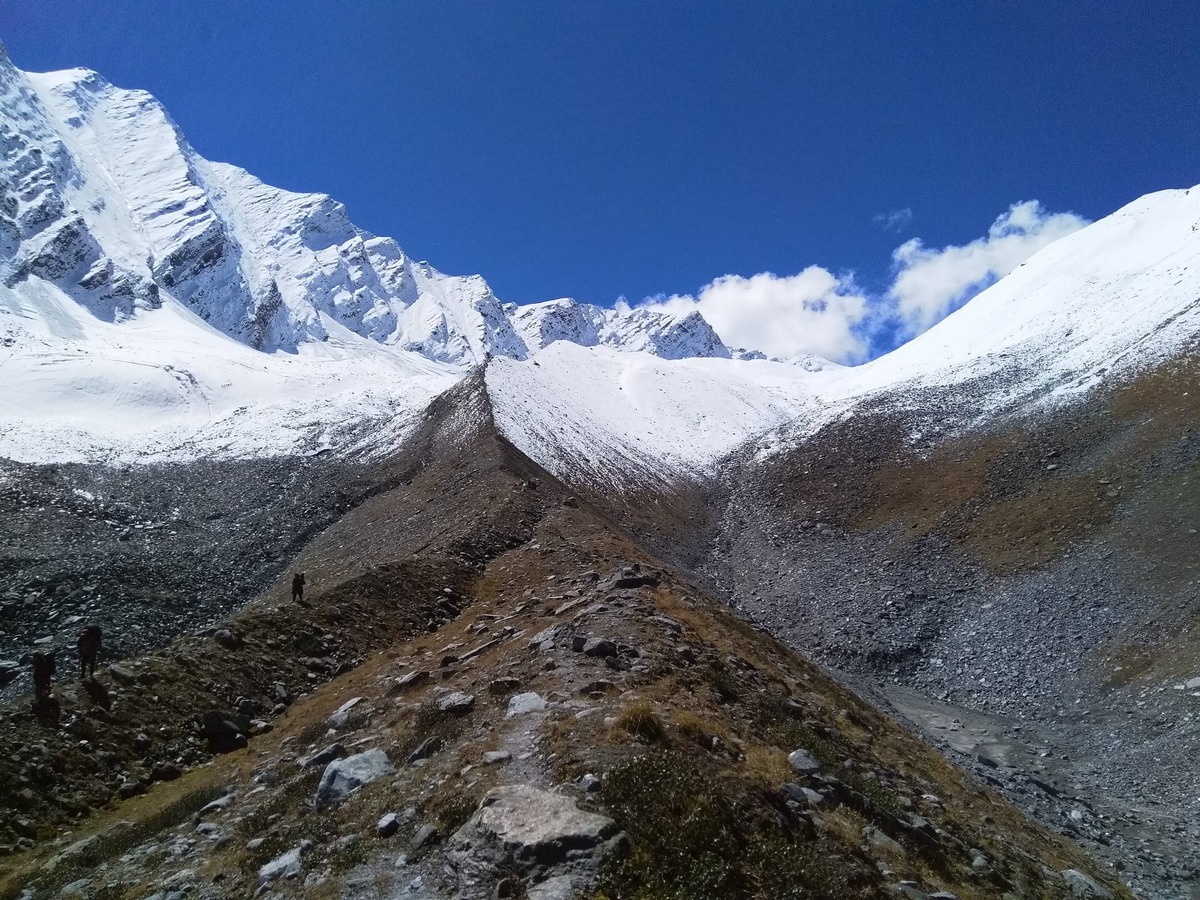 best time to visit bali pass trek